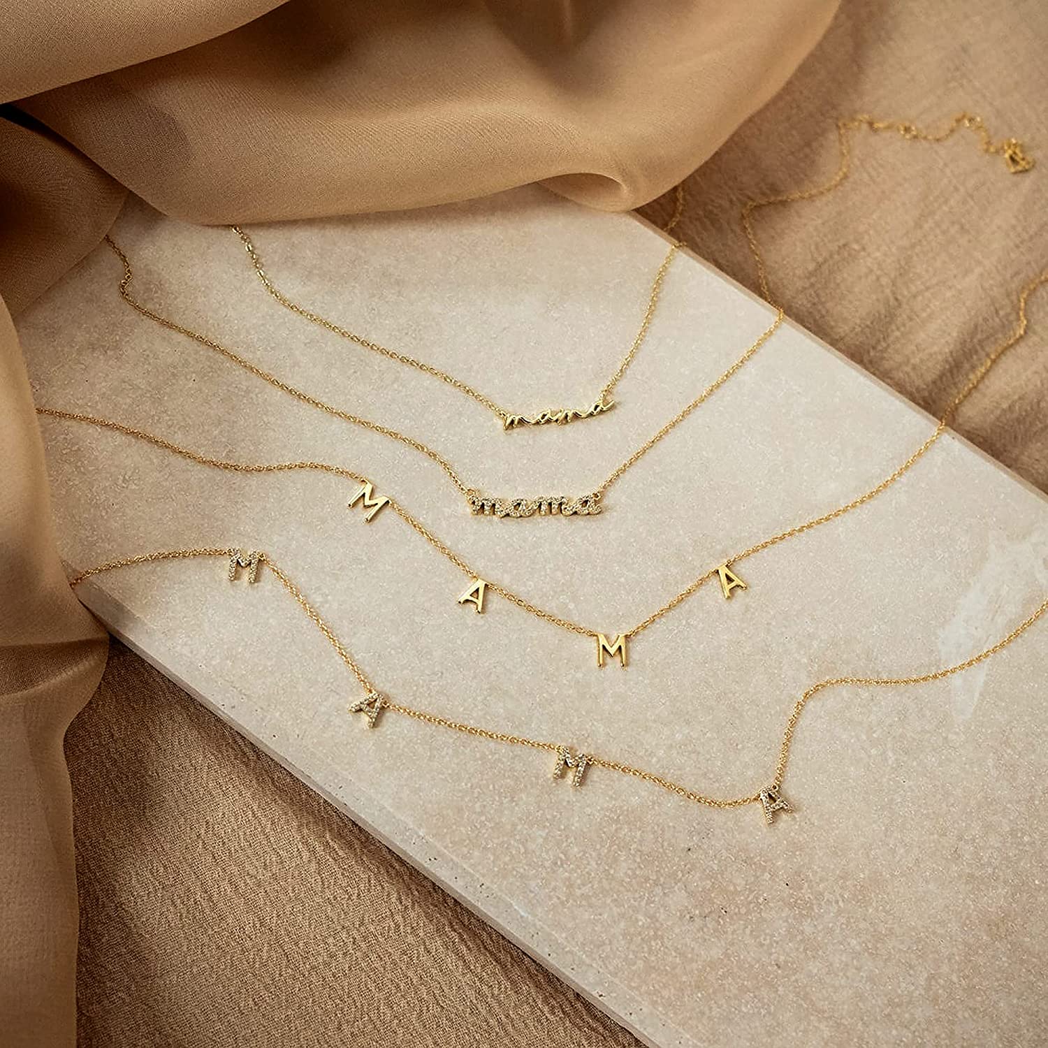 Collar de Cadena con Inicial d - Initial Letter Necklace 18K Gold reseña y precio