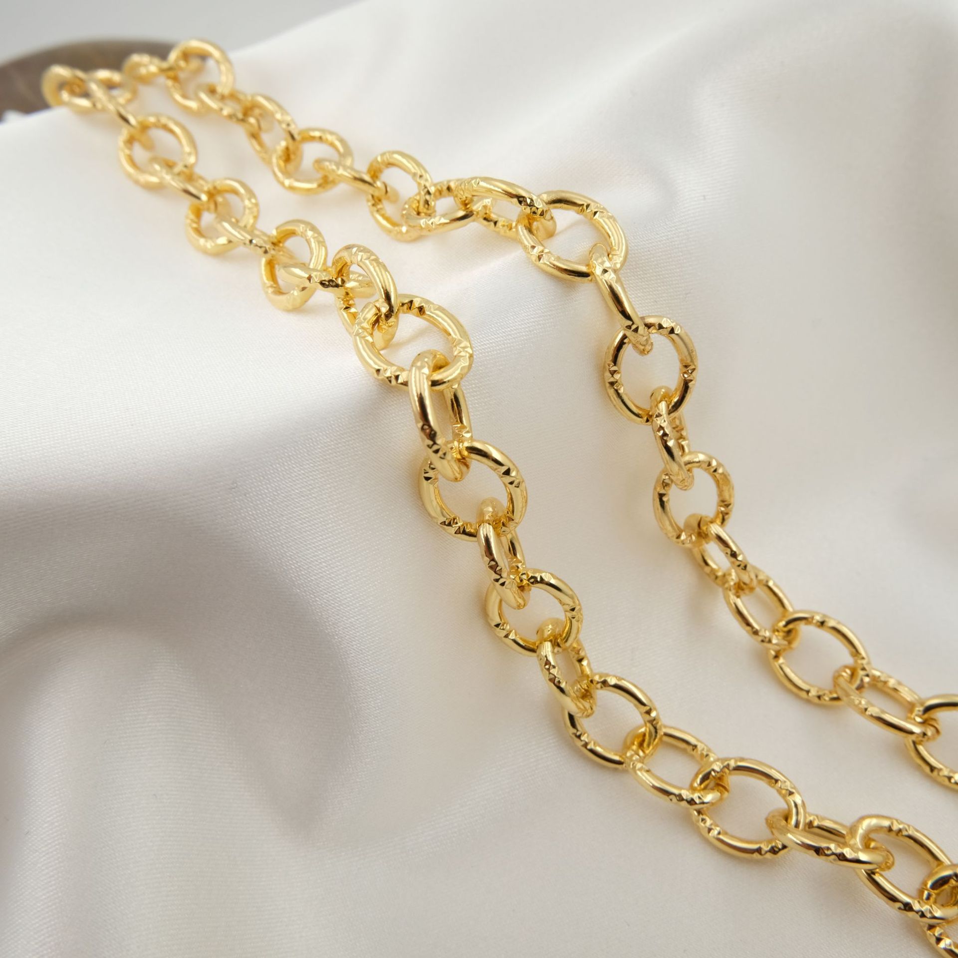 WT-BC199 chapado en oro de 18K - Cuban Link Chain 12Mm reseña y precio