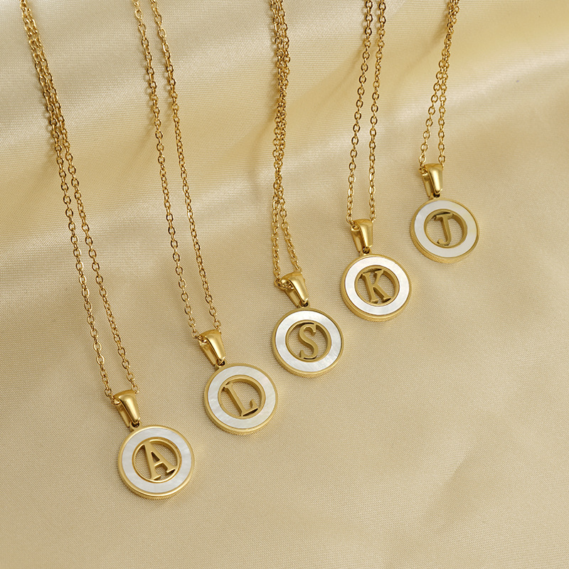 Venta al por mayor de collar c - Initial Letter Necklace 18K Gold reseña y precio