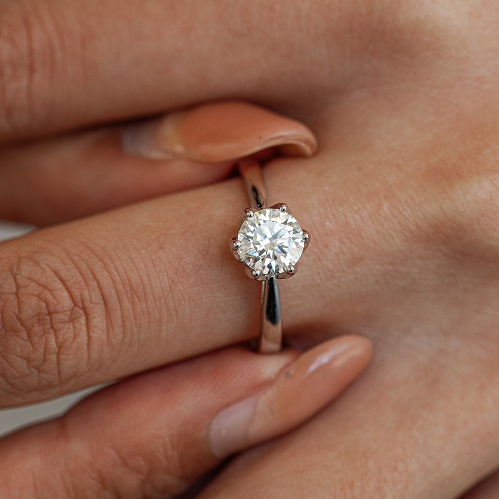 Anillo de Moissanita Clásico d - Moissanite Engagement Ring 1 Carat reseña y precio