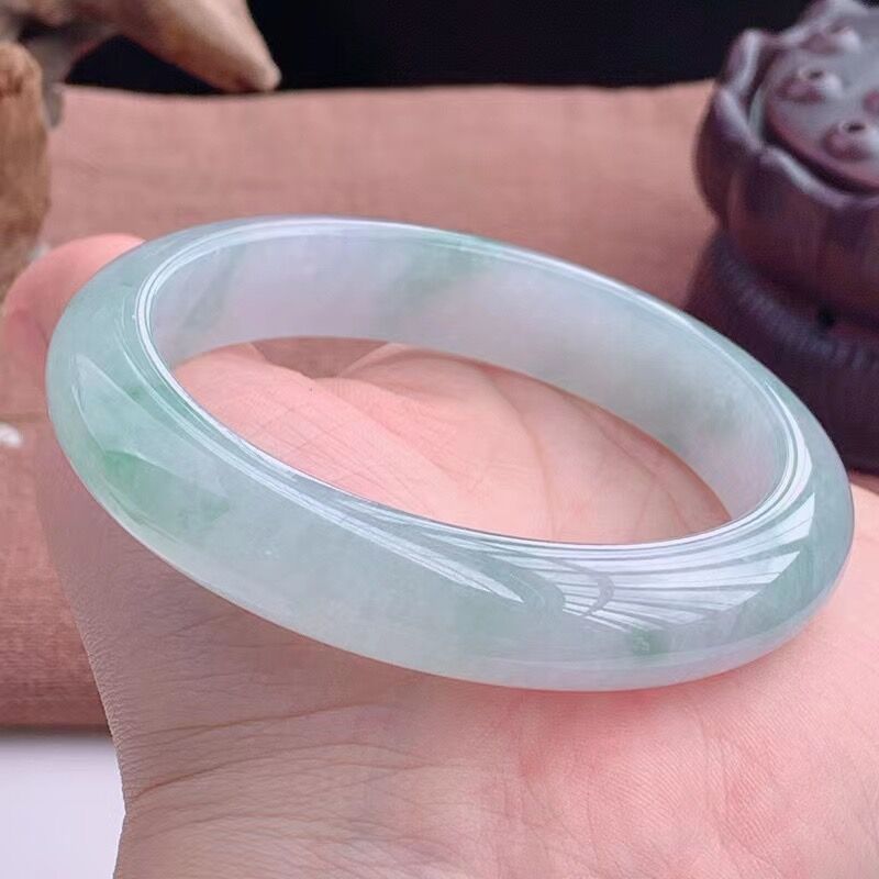 Brazalete de jadeíta de Myanma - Bracelets reseña y precio