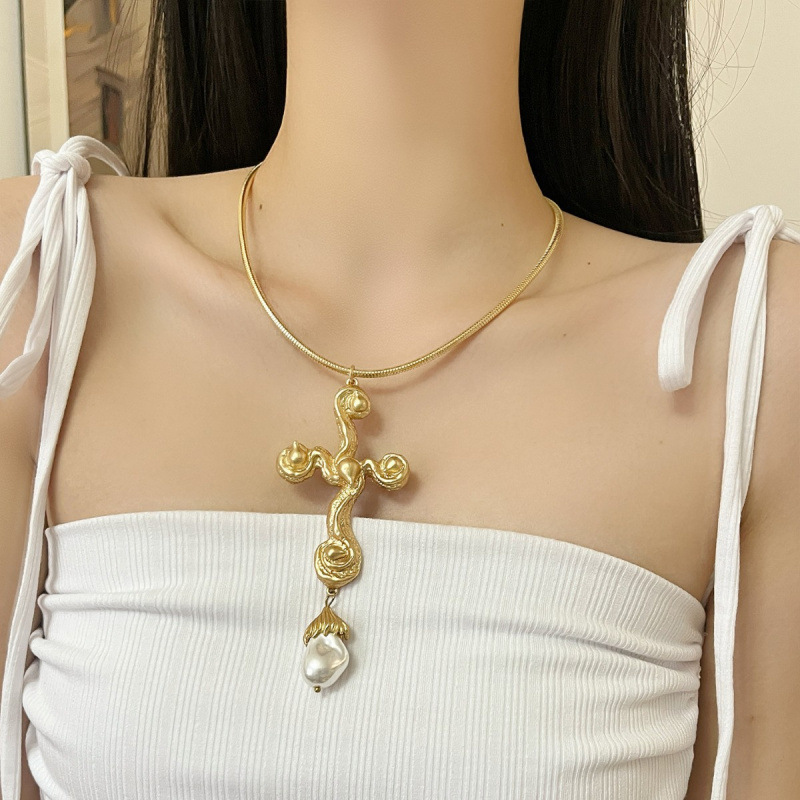 Collar con colgante de cruz de - Pearl Choker Necklace Vintage reseña y precio