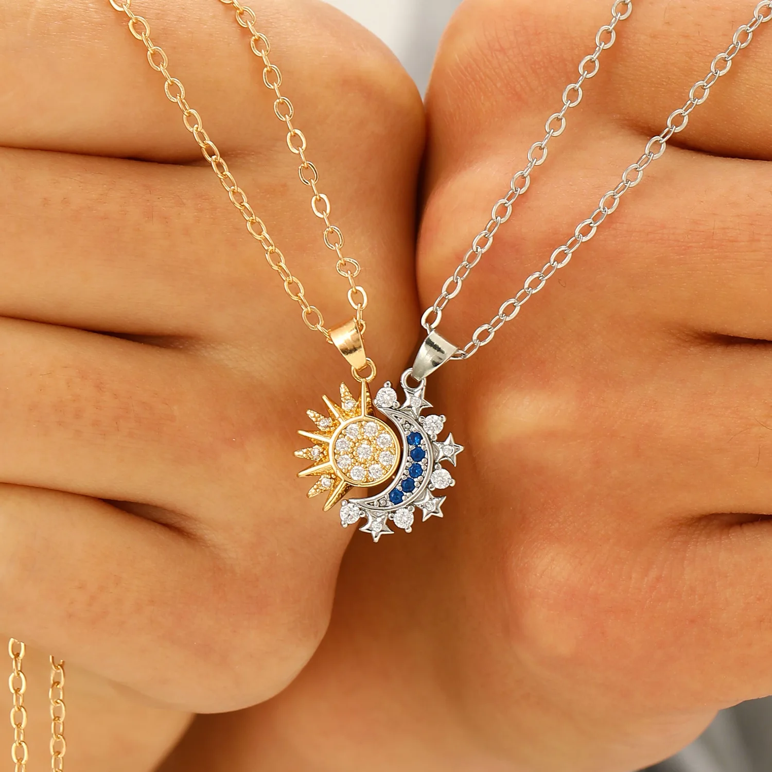Collar con colgante de sol y l - Magnetic Couple Matching Necklaces reseña y precio