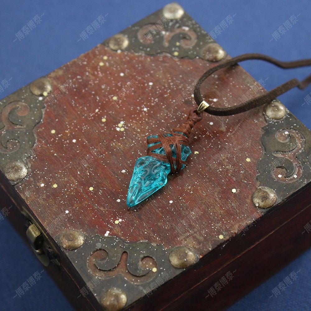 Accesorios de cosplay del jueg - Anime Pendant Necklace reseña y precio