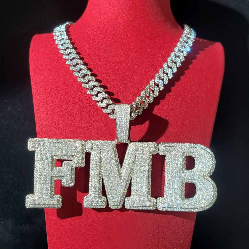 Colgante Personalizado con Let - Cuban Link Chain 12Mm reseña y precio