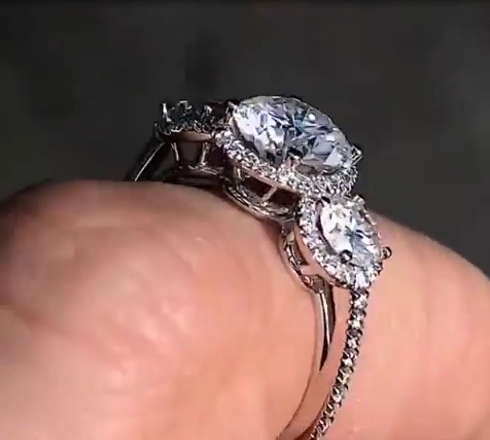 Anillo de compromiso de aniver - Moissanite Engagement Ring 1 Carat reseña y precio